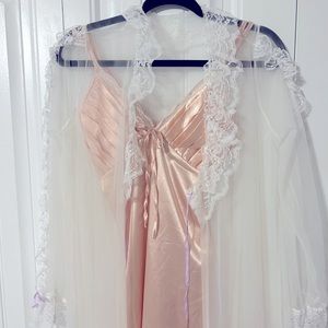 Vtg Faris Sheer Robe sz M